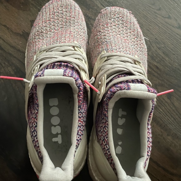 ADIDAS ULTRABOOST - Picture 3 of 5